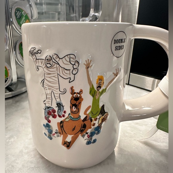 Scooby Doo “Run Scoob!” Rae Dunn Mug - NWT - Picture 11 of 11